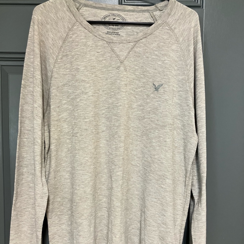 American Eagle shirt